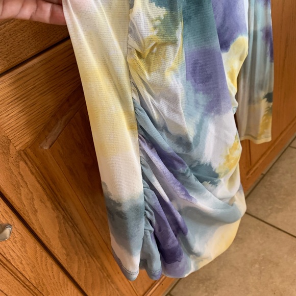 International Concepts Top with V-neck and Ruching - Picture 7 of 7